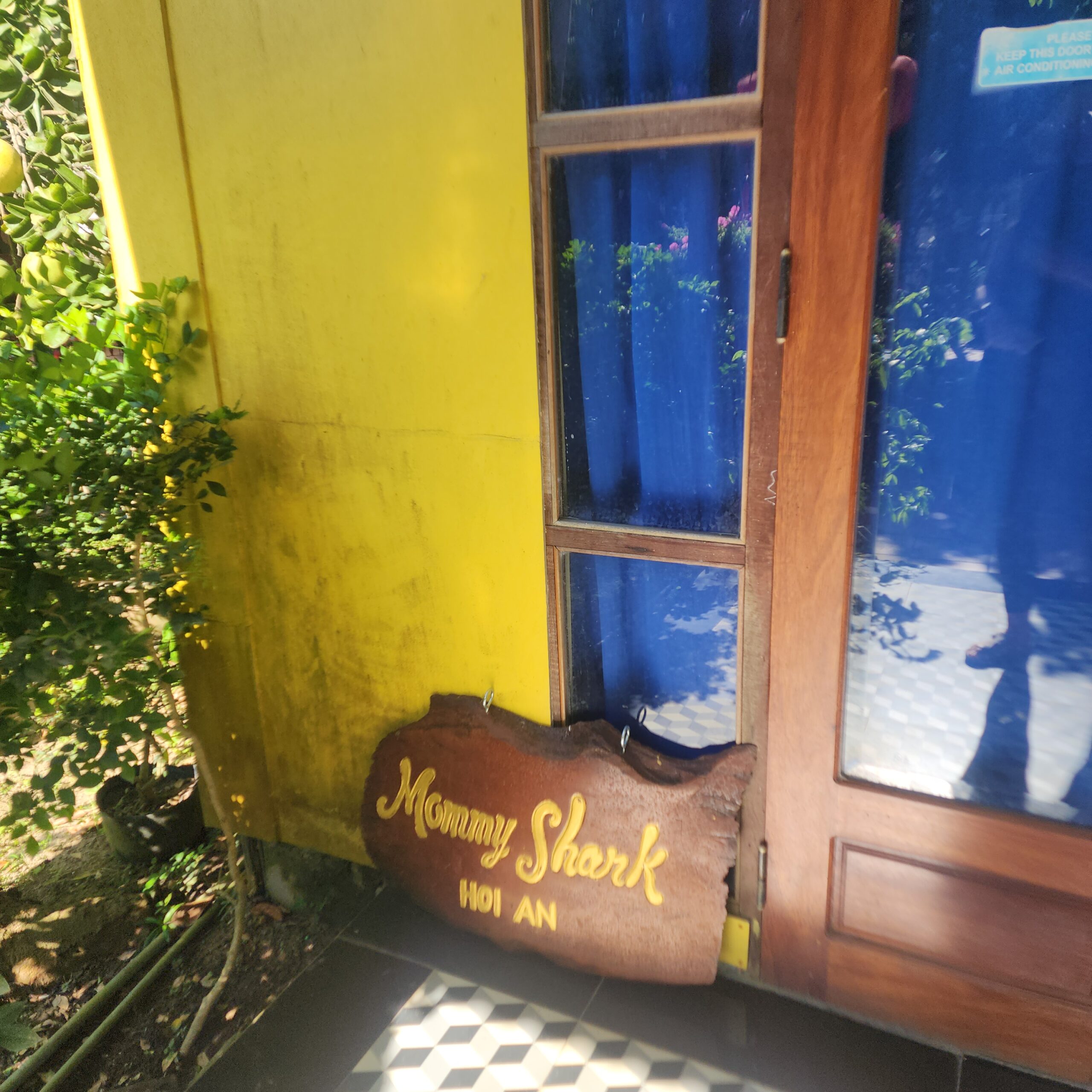 Mommy Shark, Hoi An: A Hidden Gem for Beachwear